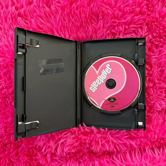 SLEEPOVER DVD - Picture 3 of 3